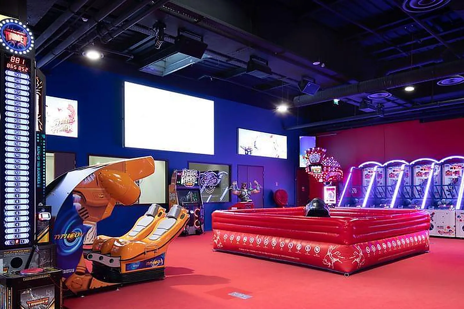 Lieux événementiels, LA TÊTE DANS LES NUAGES - LYON