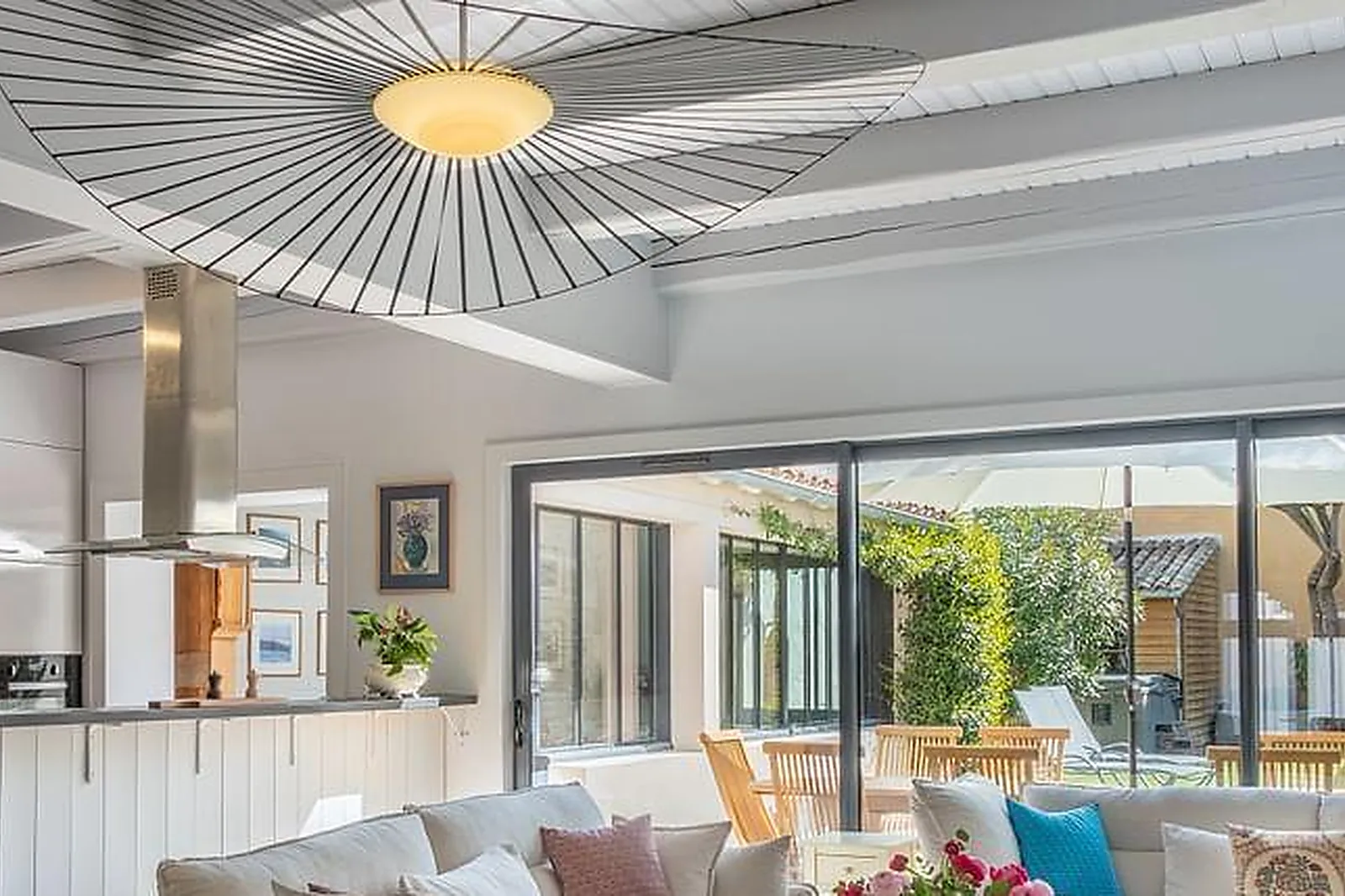 Lieux événementiels, LE CHECK-IN