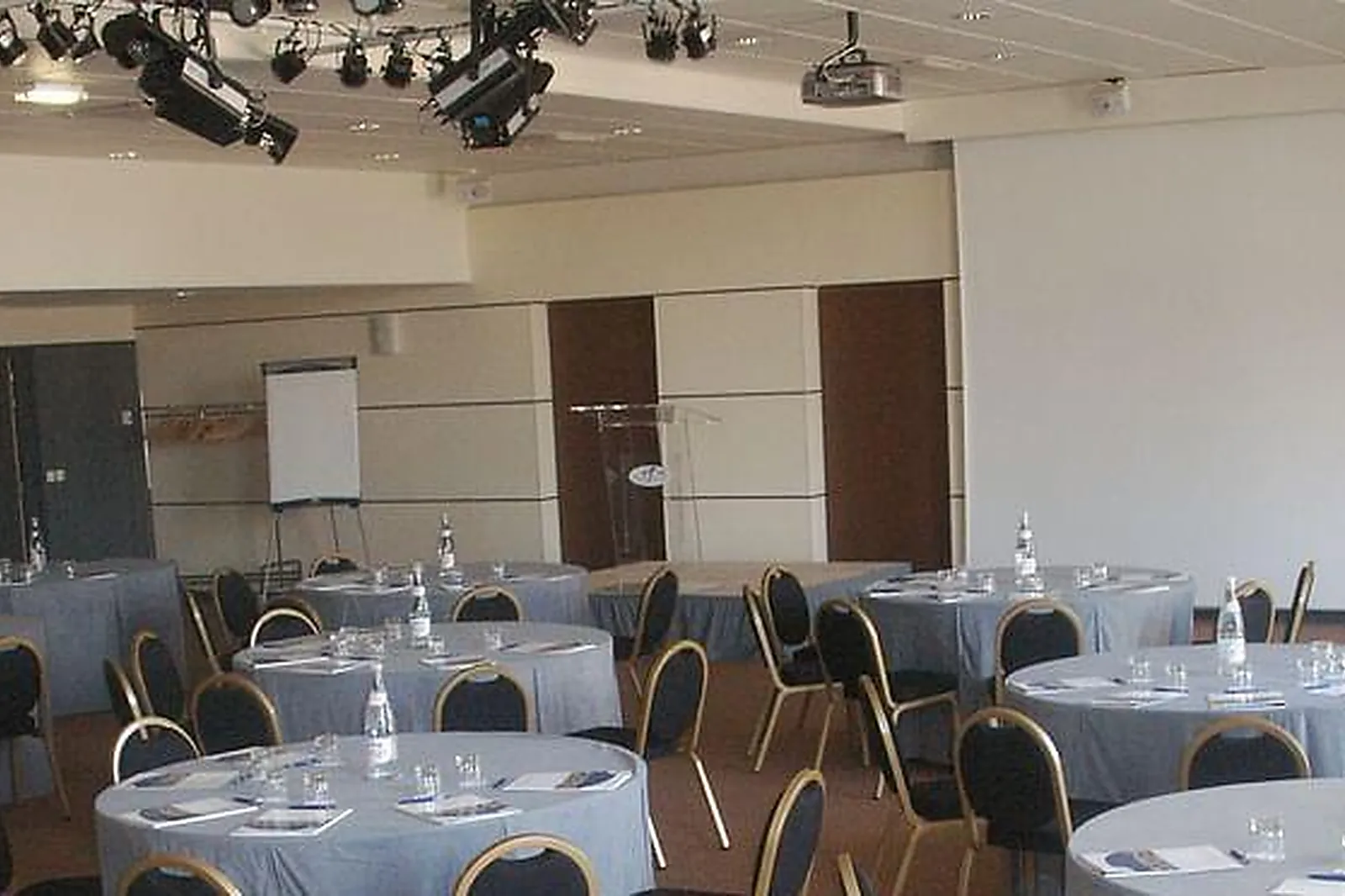 Lieux événementiels, LA VILLA DU LAC ***