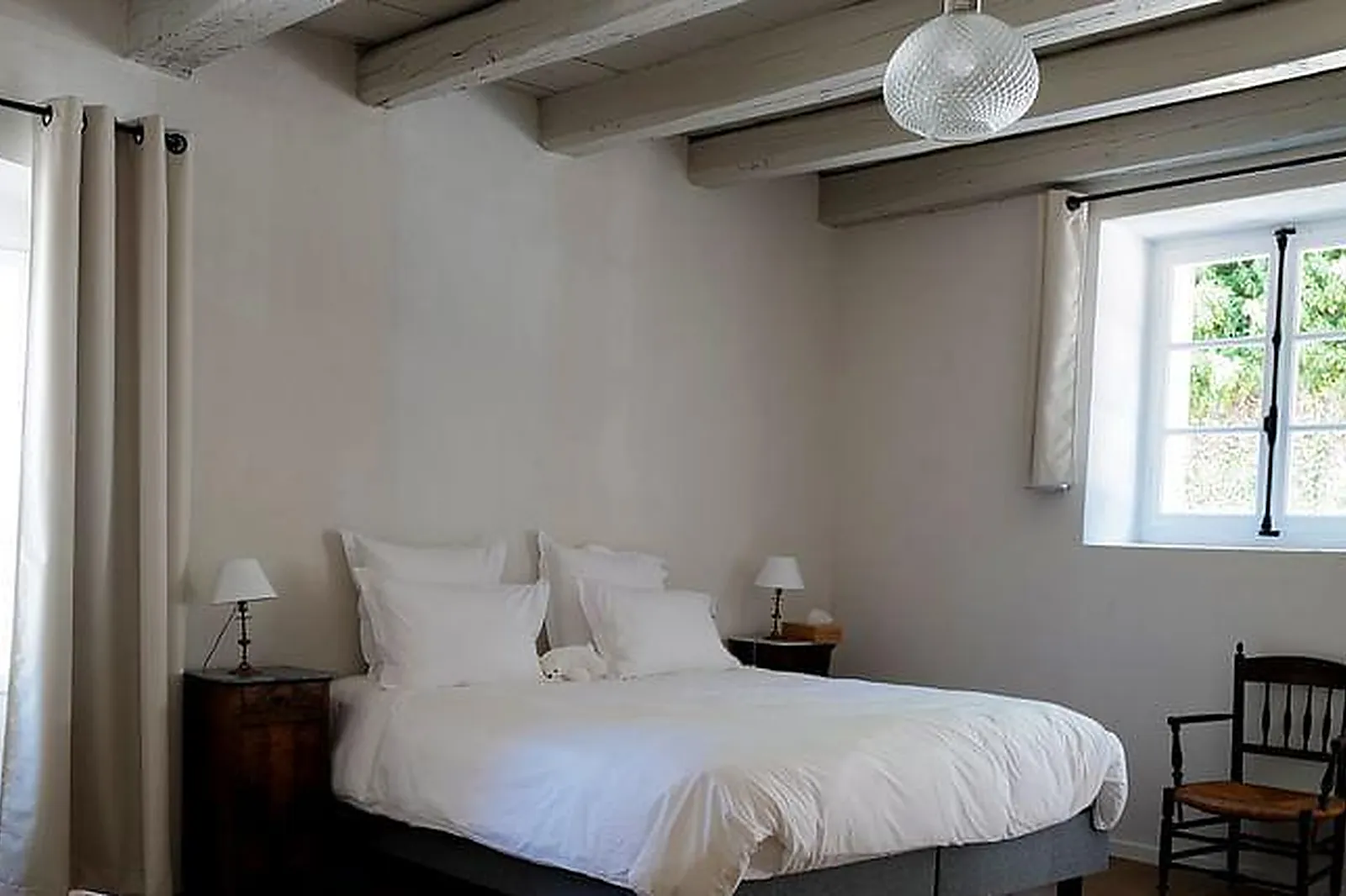 Lieux événementiels, LA CROIX DE CHAMPS