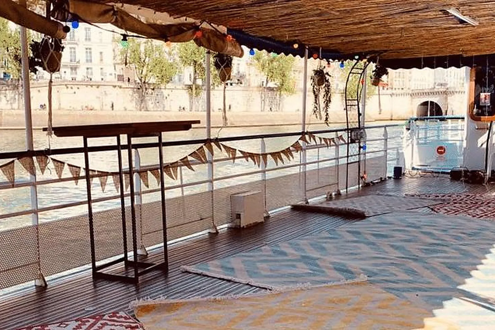 Lieux événementiels, LA GUINGUETTE PIRATE