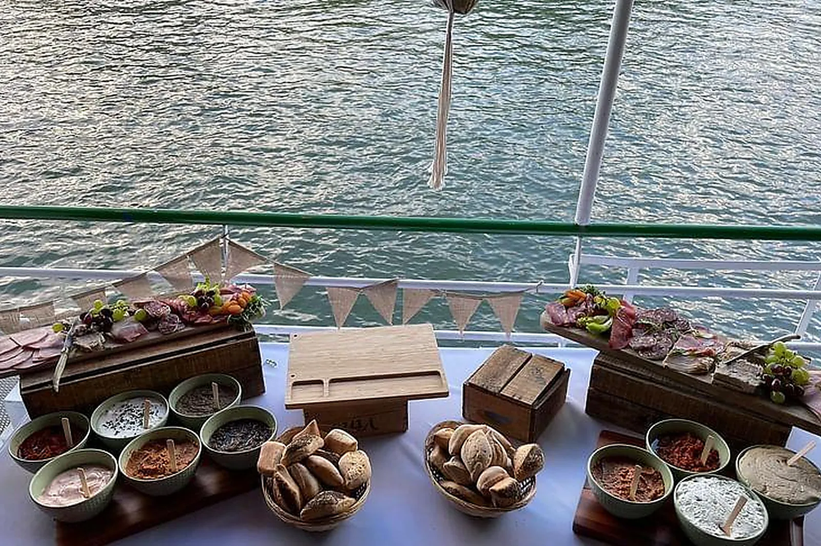 Lieux événementiels, LA GUINGUETTE PIRATE