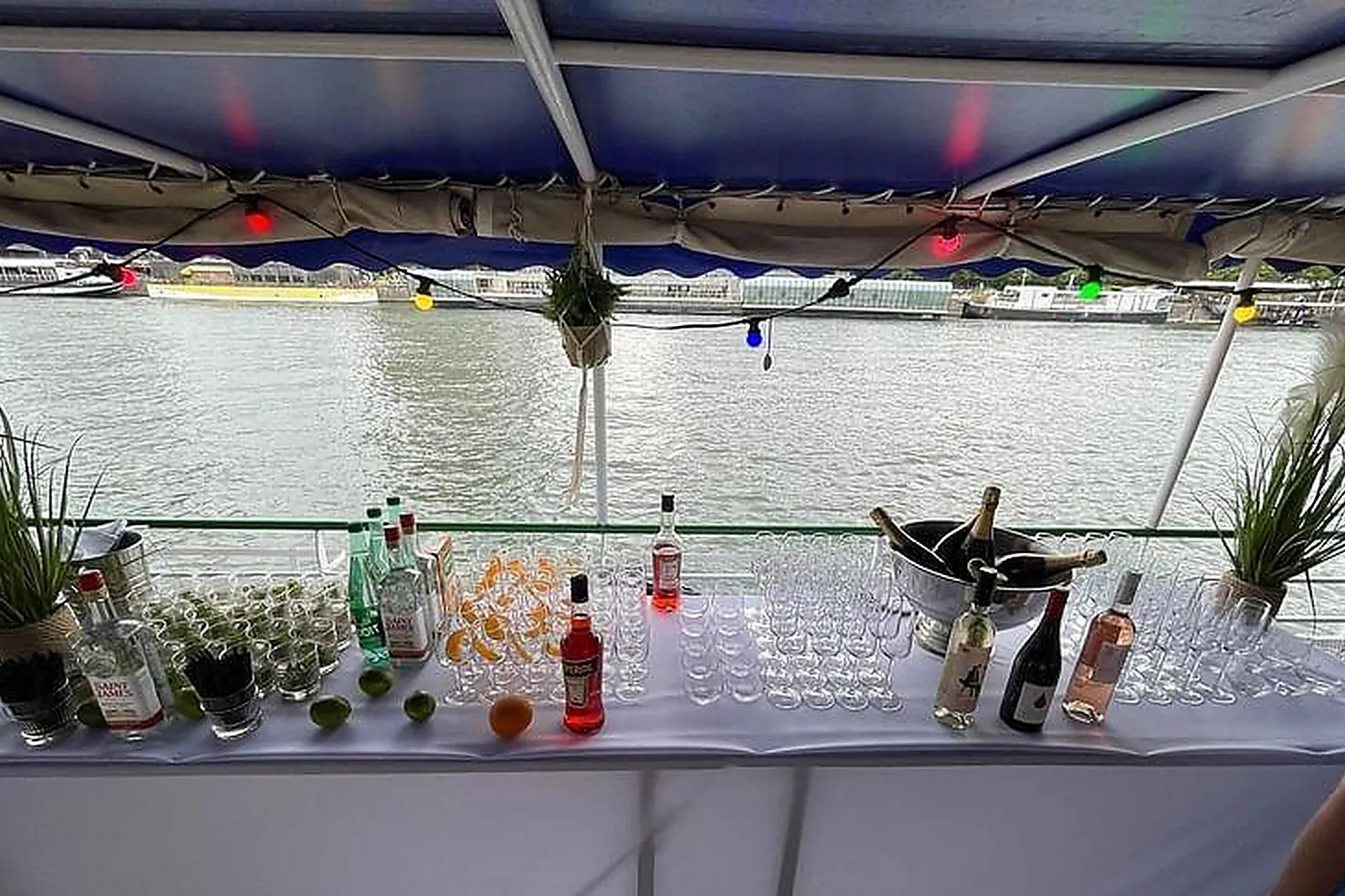 Lieux événementiels, LA GUINGUETTE PIRATE