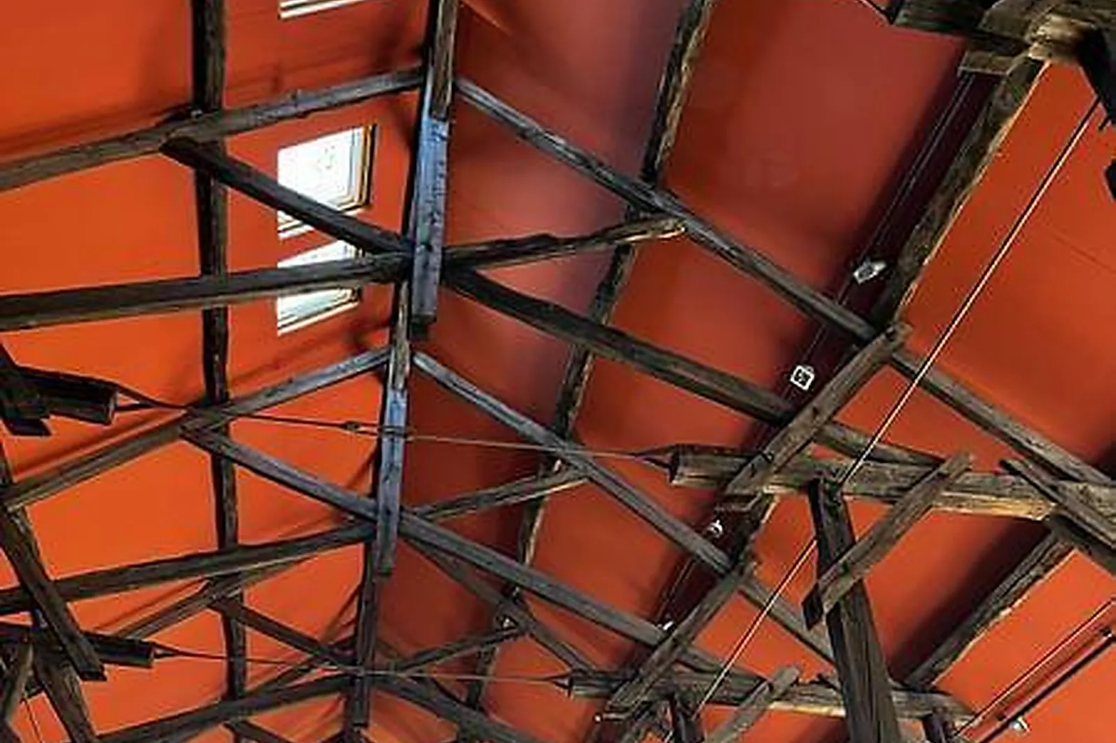 Lieux événementiels, LA HALLE DE GROSSOUVRE