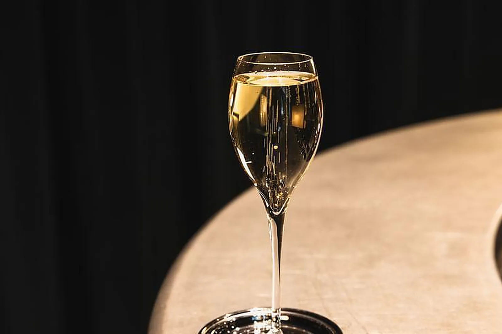 Lieux événementiels, LA HAUT