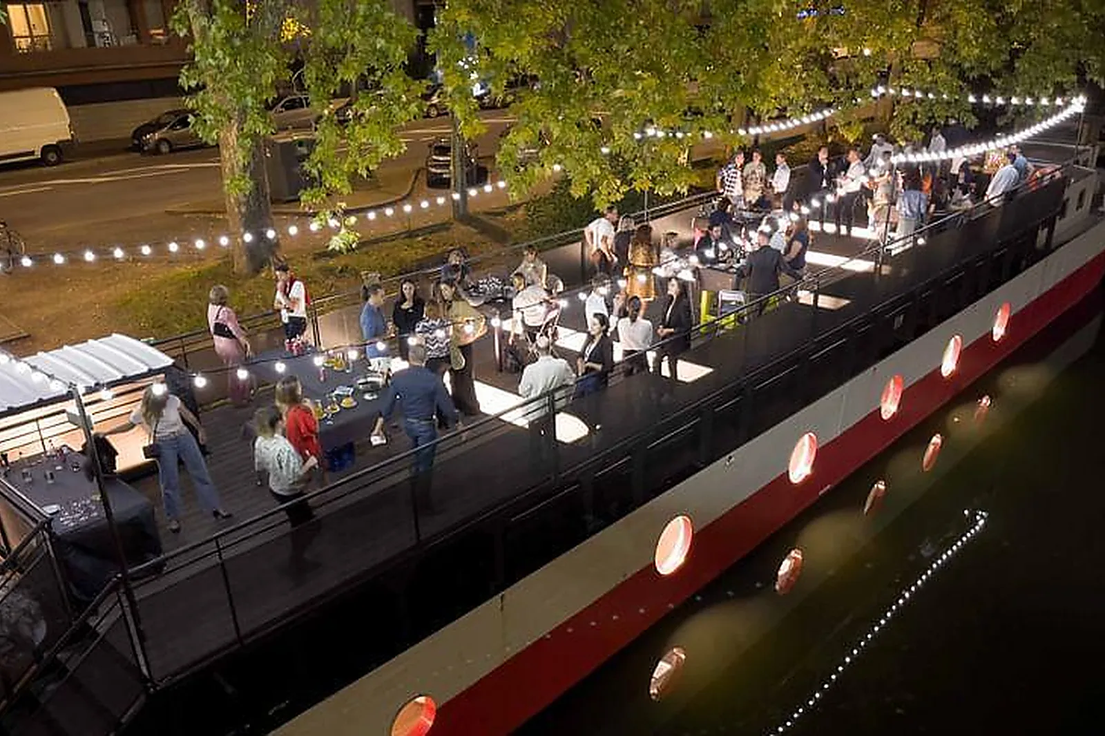 Lieux événementiels, LA PÉNICHE SAINT LOUIS