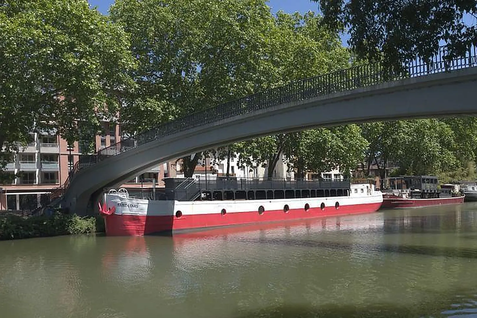 Lieux événementiels, LA PÉNICHE SAINT LOUIS