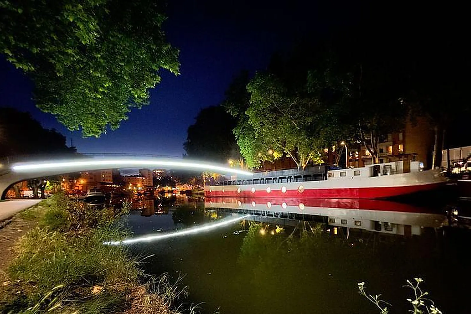 Lieux événementiels, LA PÉNICHE SAINT LOUIS