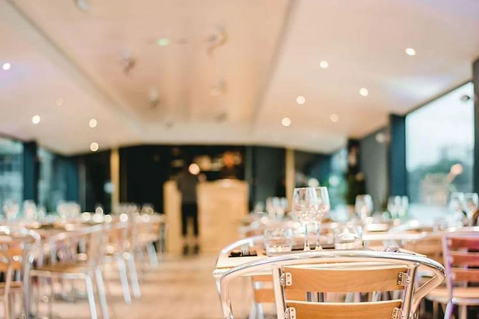 Lieux événementiels, LA PÉNICHE DE DANA