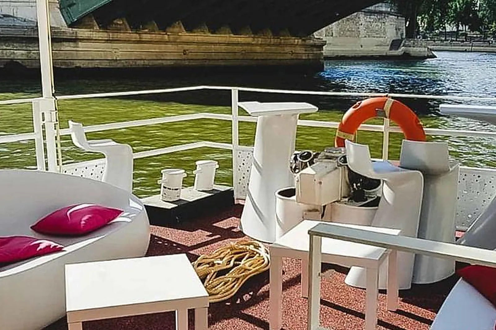 Lieux événementiels, LA PÉNICHE DE DANA