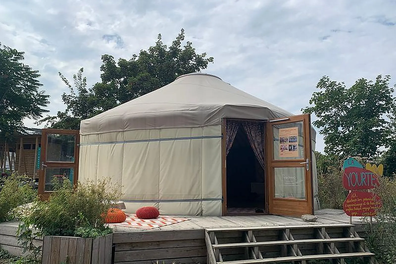 Lieux événementiels, HOTEL MARIANA CALVI ***