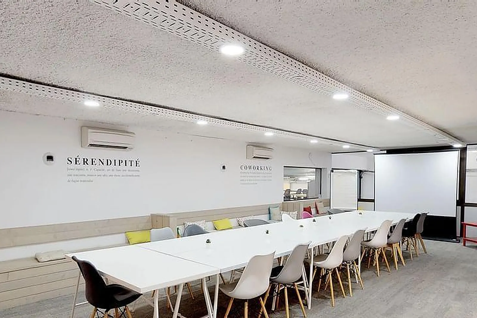 Lieux événementiels, CHÂTEAU LA TOUR CARNET