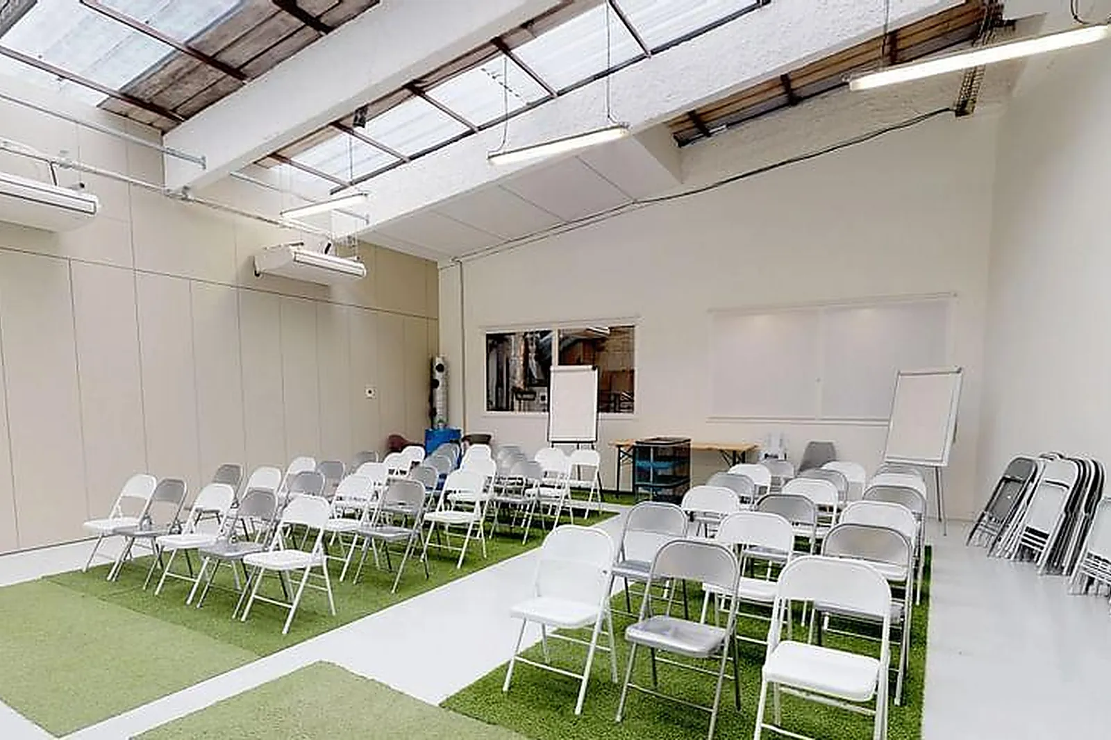 Lieux événementiels, CHÂTEAU LA TOUR CARNET