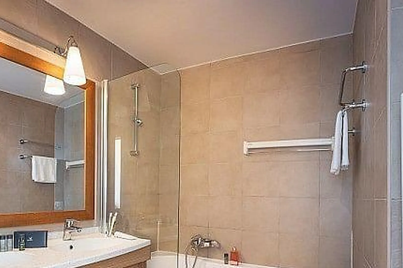 Lieux événementiels, LAC D'AILETTE - CENTER PARCS