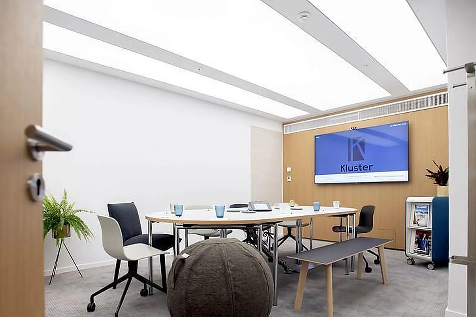 Lieux événementiels, LAHO BUSINESS CENTER ET ROOFTOP