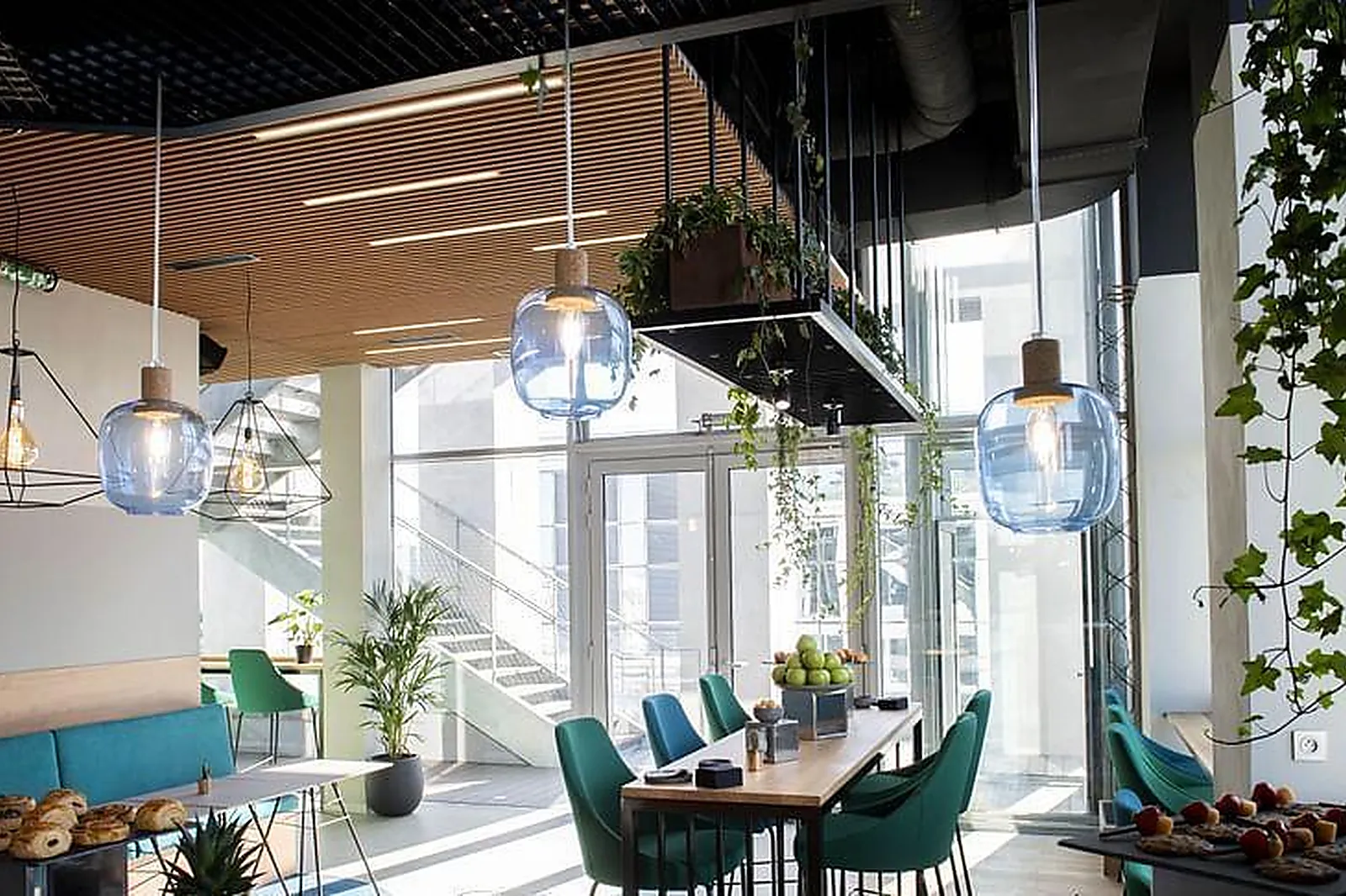 Lieux événementiels, LAHO BUSINESS CENTER ET ROOFTOP