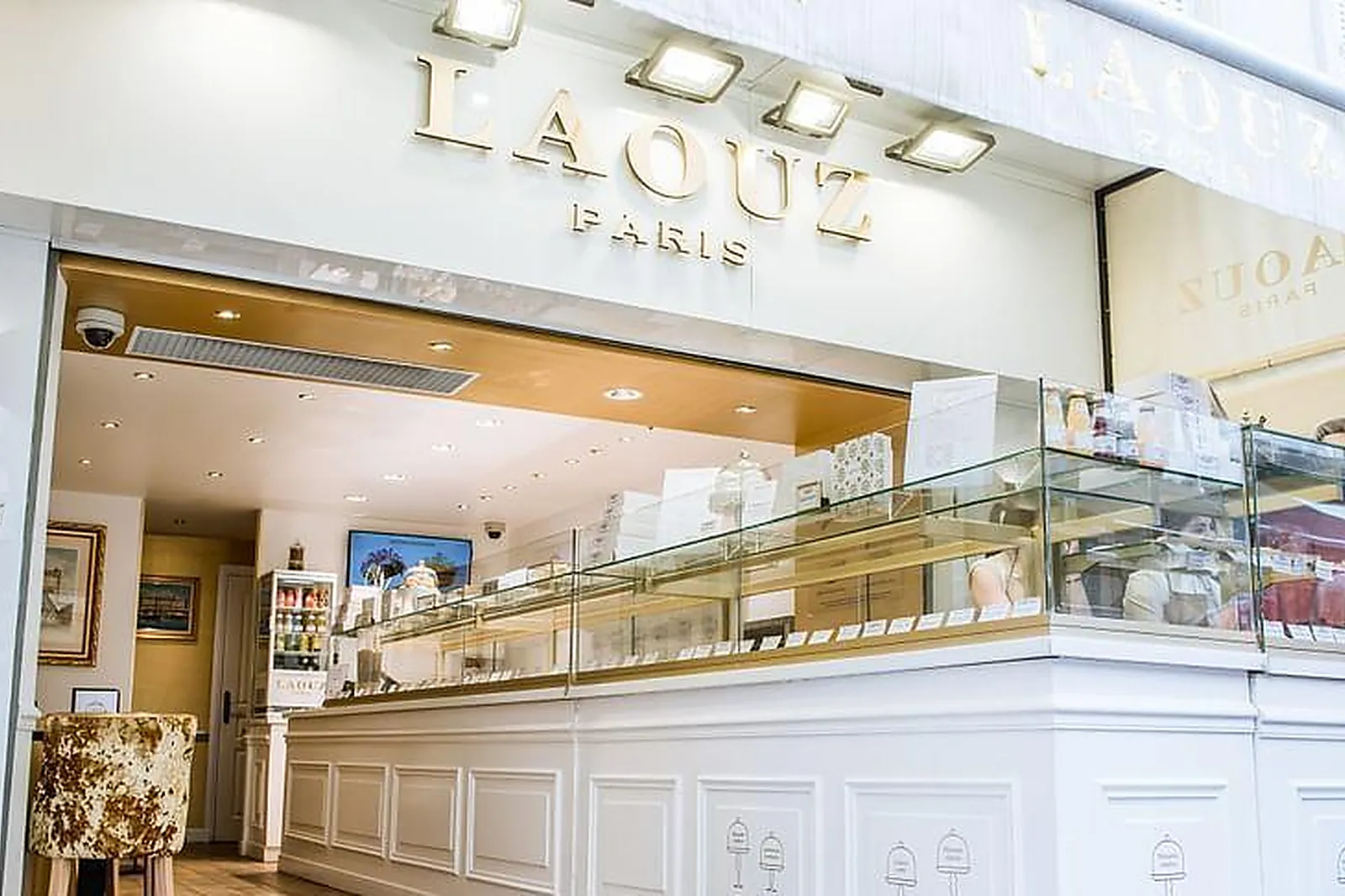 Lieux événementiels, LAOUZ MOUFFETARD