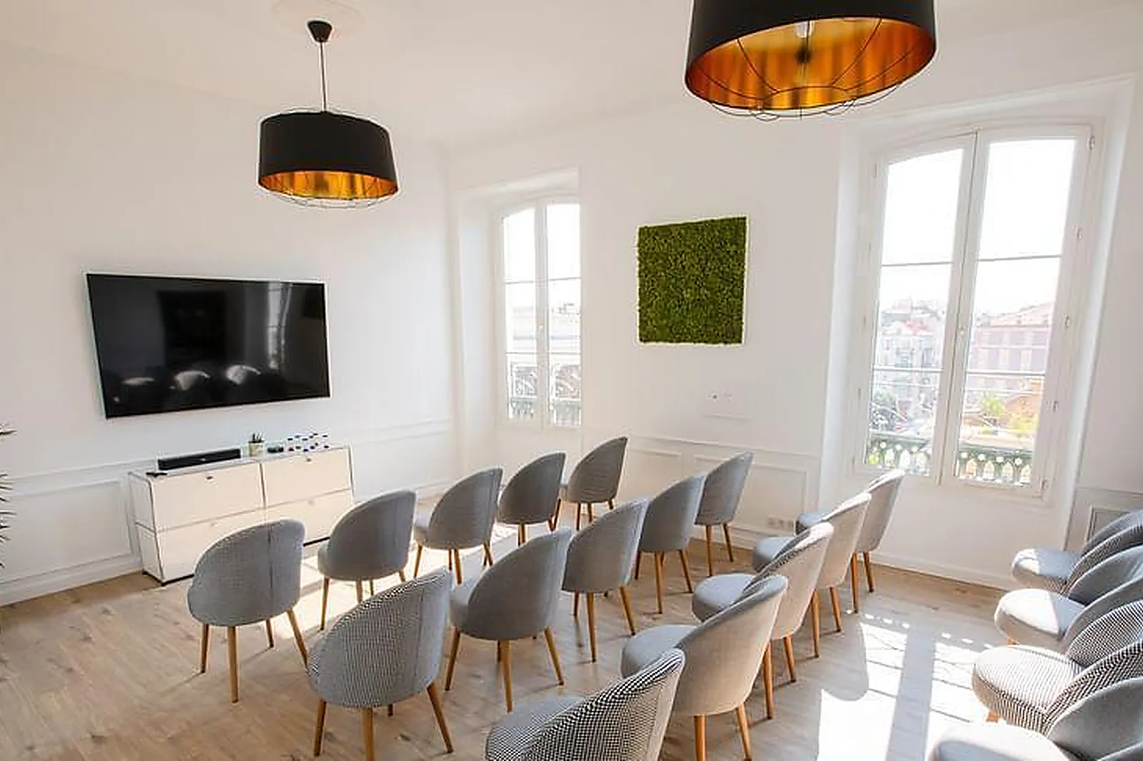 Lieux événementiels, L'APPARTEMENT KZN