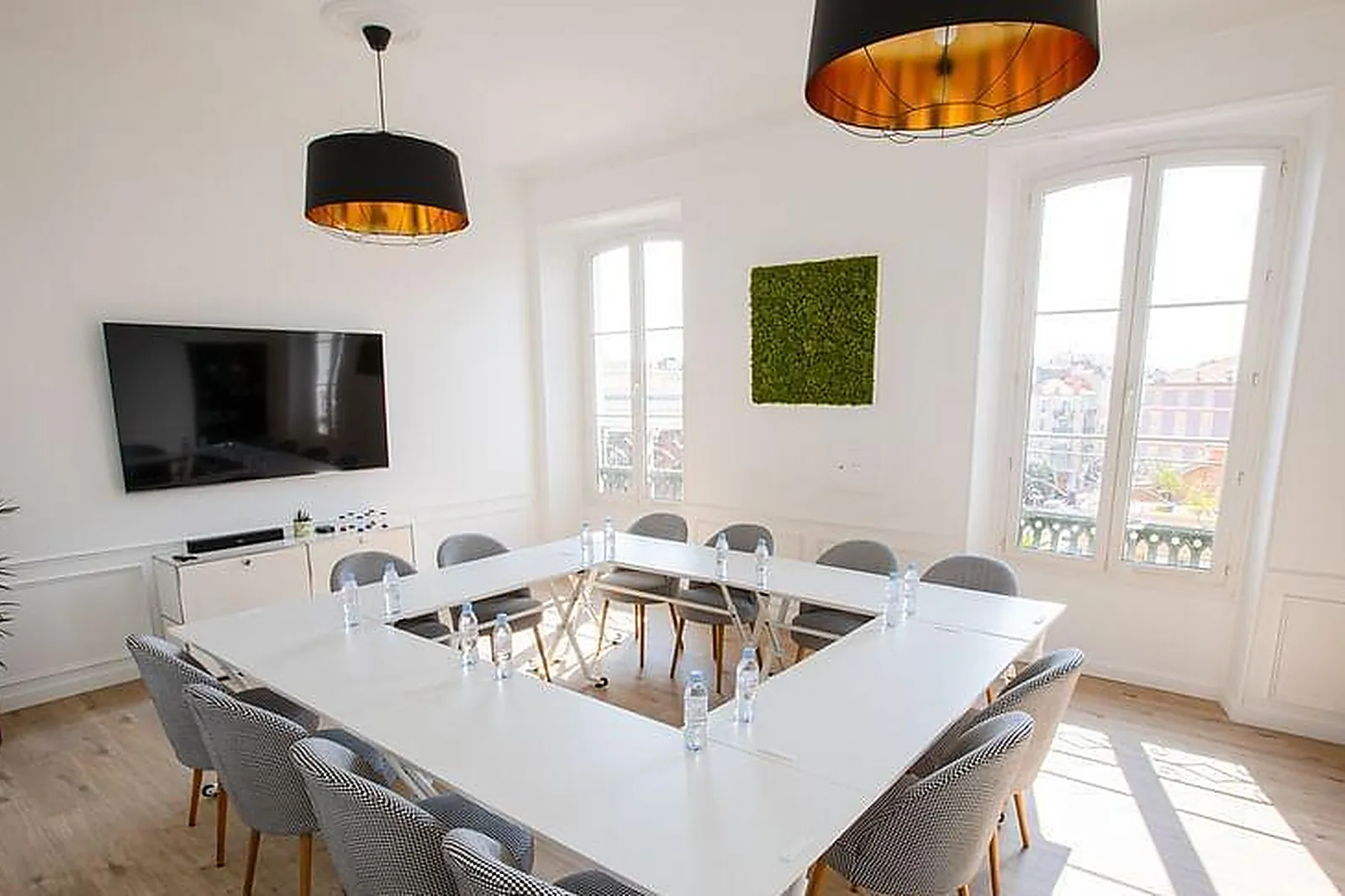 Lieux événementiels, L'APPARTEMENT KZN