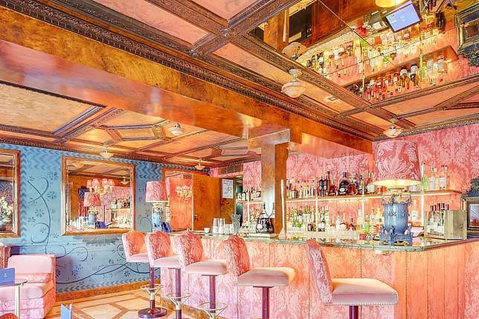 Lieux événementiels, LAPÉROUSE