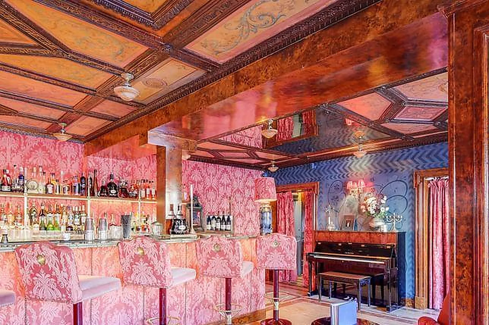 Lieux événementiels, LAPÉROUSE