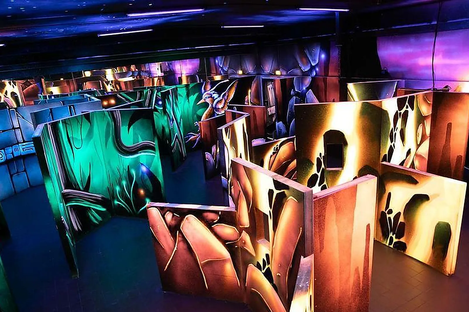 Lieux événementiels, LASER WORLD LA GARENNE