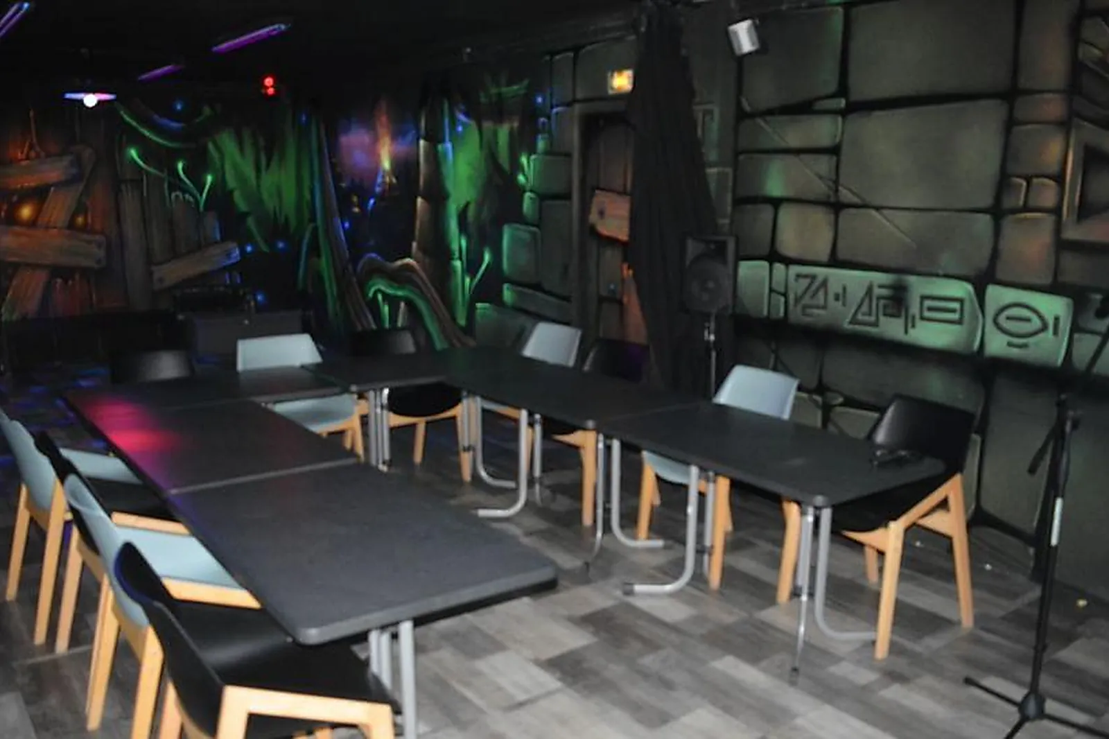 Lieux événementiels, LASER WORLD LA GARENNE