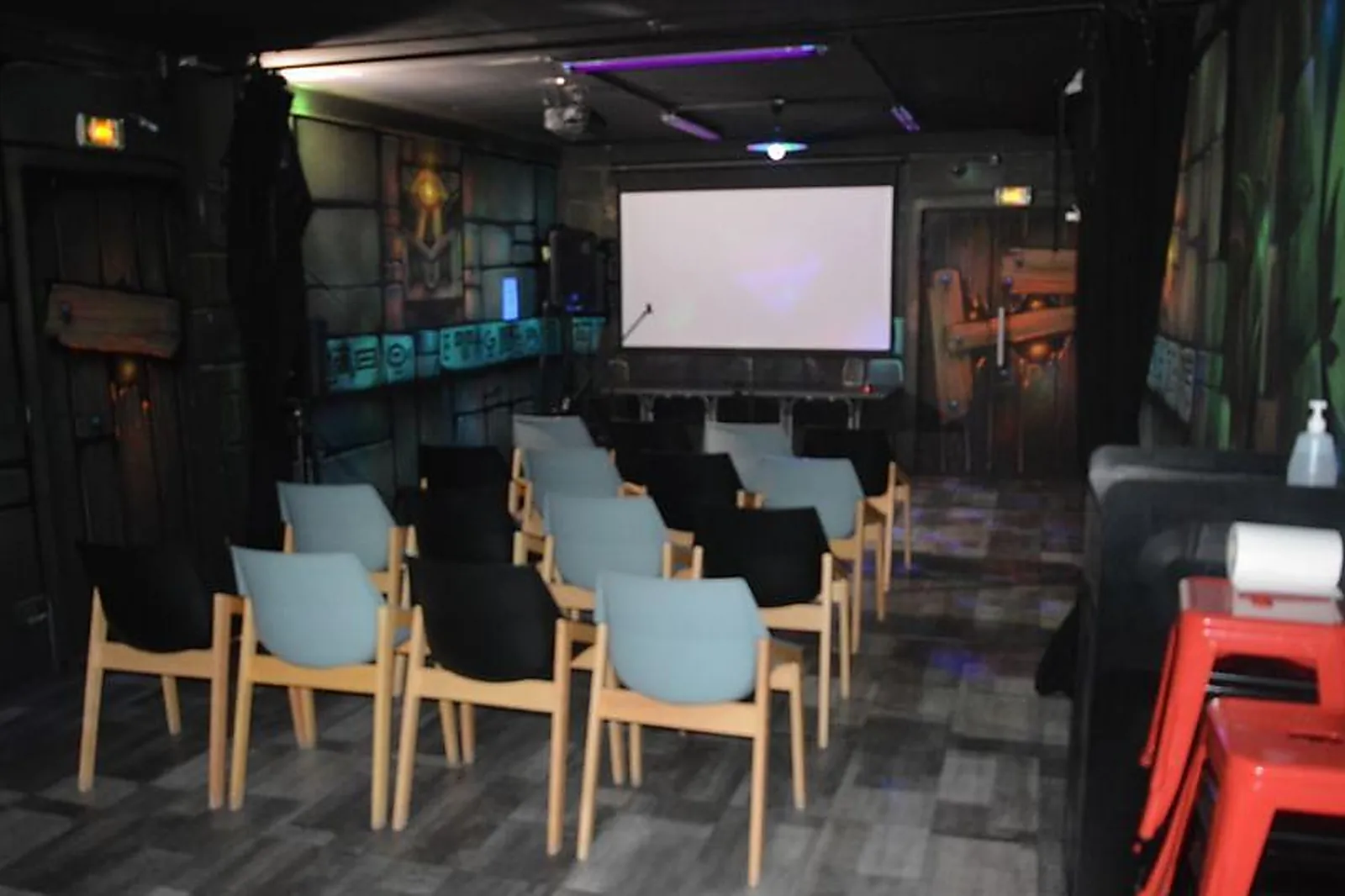 Lieux événementiels, LASER WORLD LA GARENNE