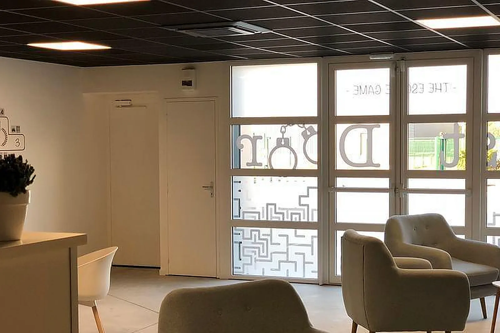 Lieux événementiels, LAST DOOR