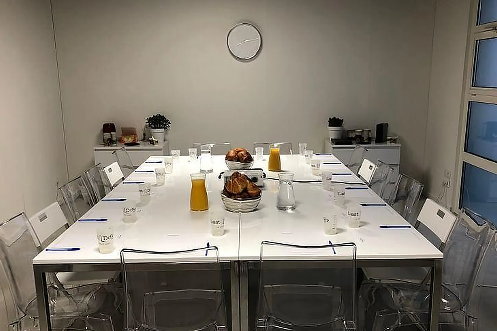 Lieux événementiels, LAST DOOR