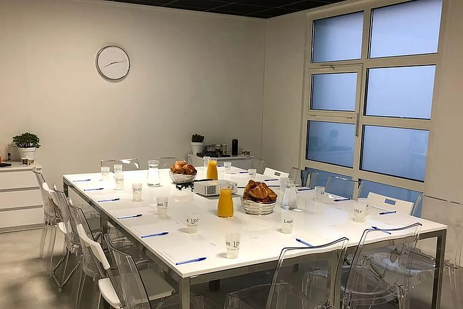 Lieux événementiels, LAST DOOR