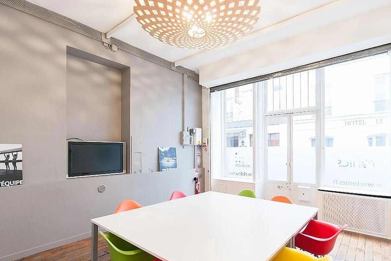 Lieux événementiels, L'ATELIER RÉPUBLIQUE