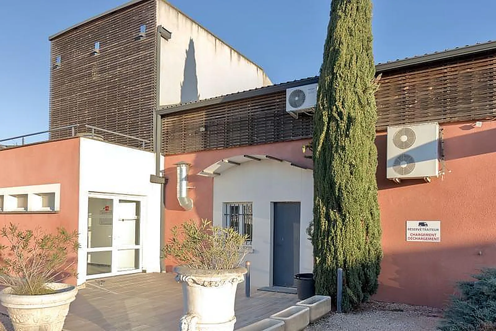 Lieux événementiels, L'ATELIER - ESPACE EN JACCA