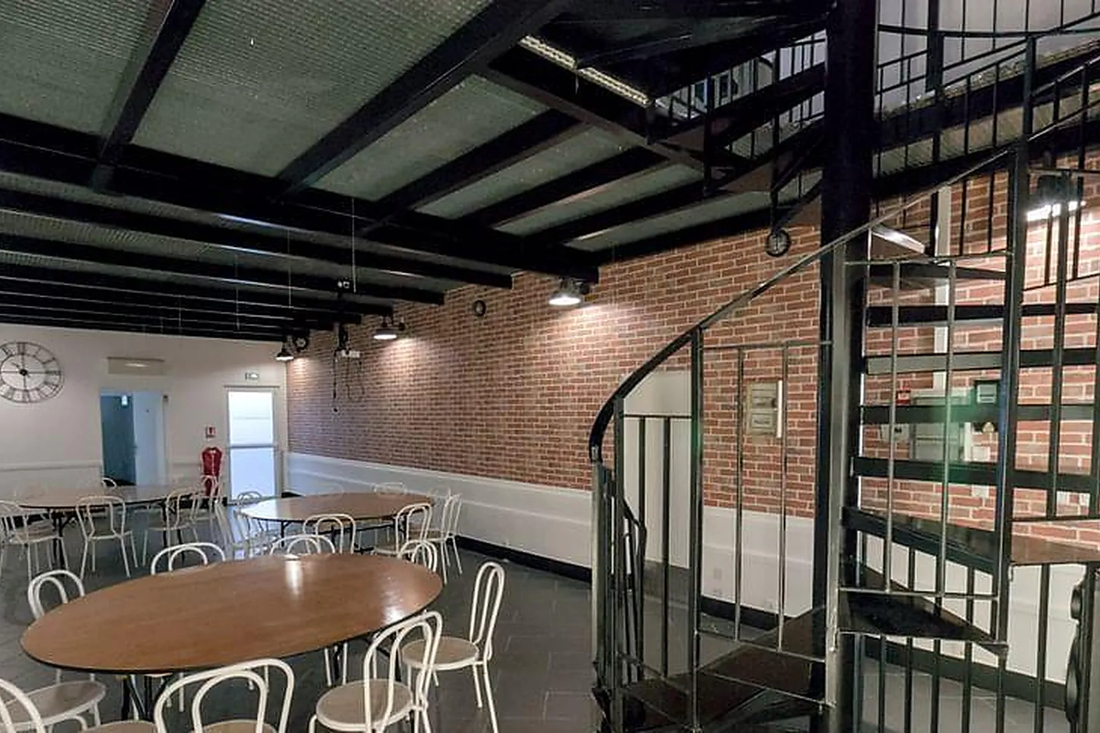 Lieux événementiels, L'ATELIER - ESPACE EN JACCA