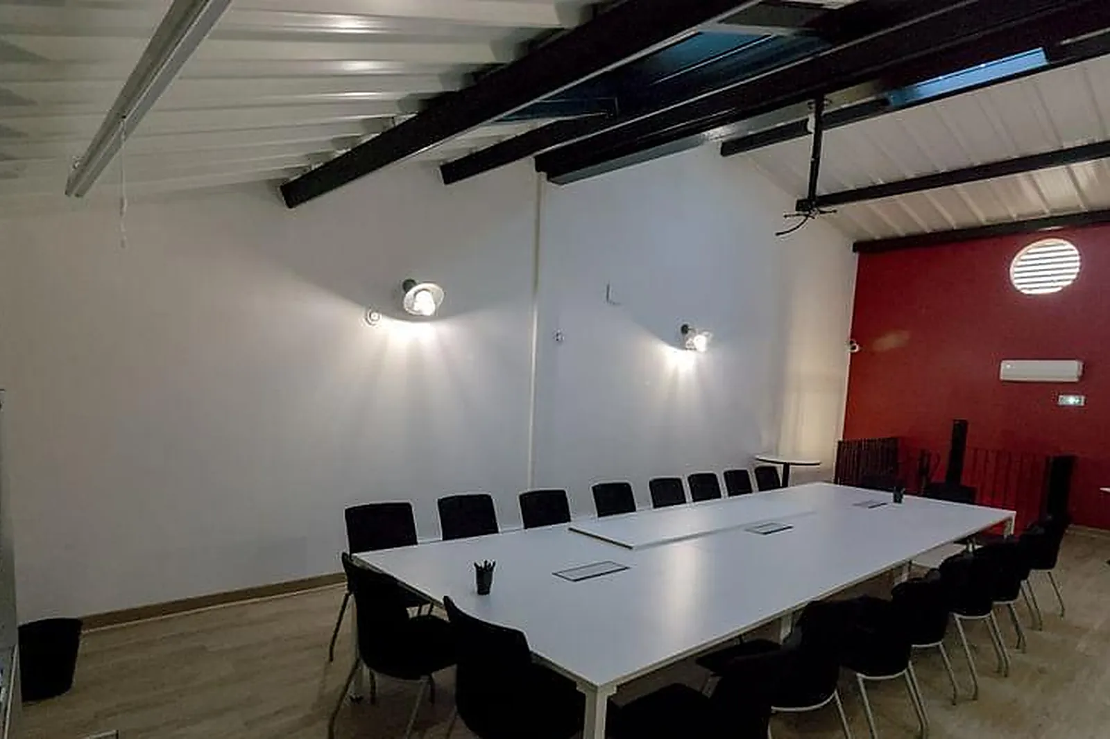 Lieux événementiels, L'ATELIER - ESPACE EN JACCA