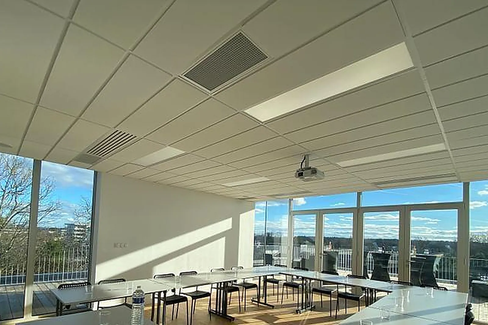 Lieux événementiels, L'ATTIQUE BUSINESS ROOFTOP