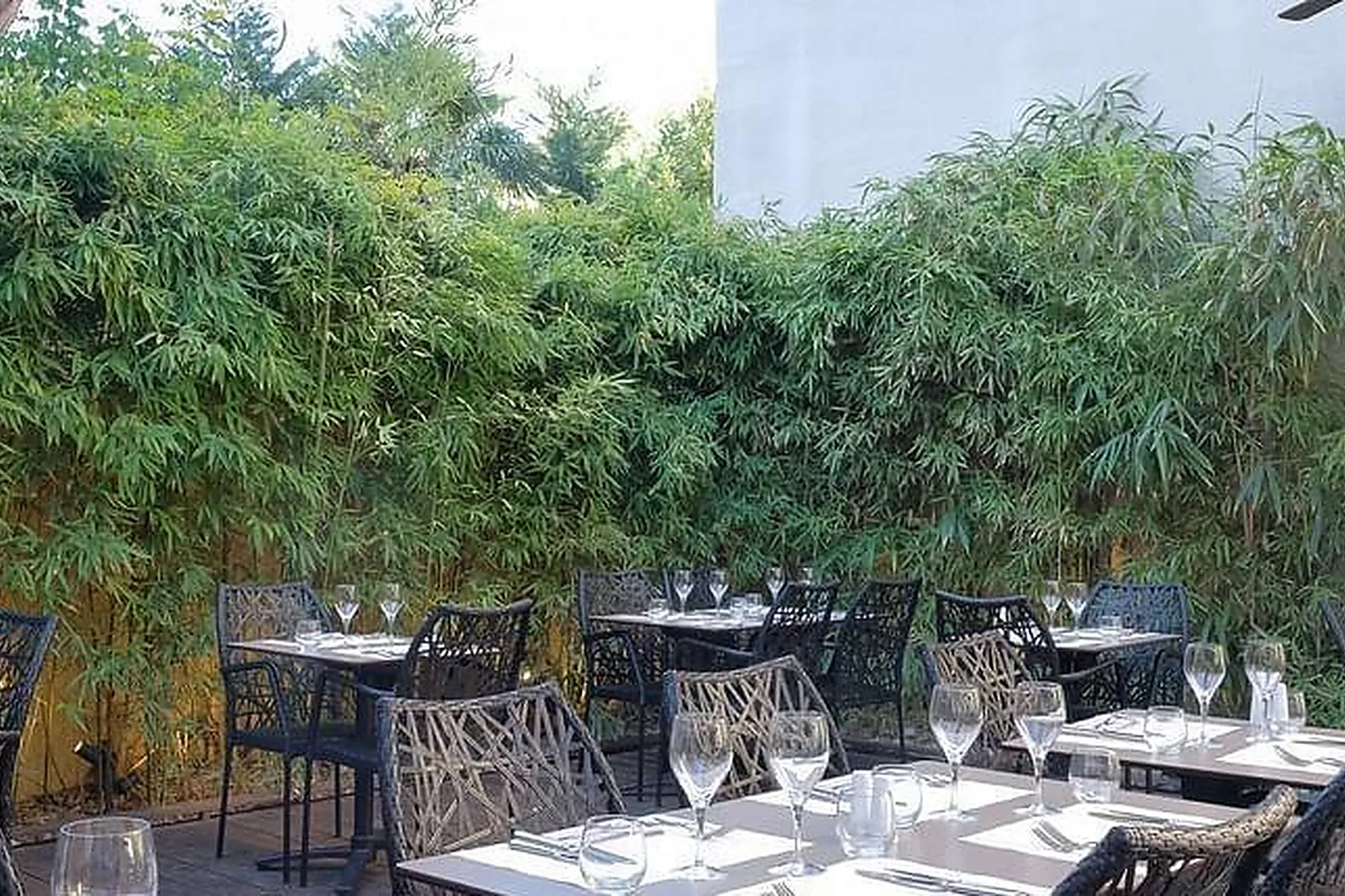 Lieux événementiels, L'AVENUE CARNOT