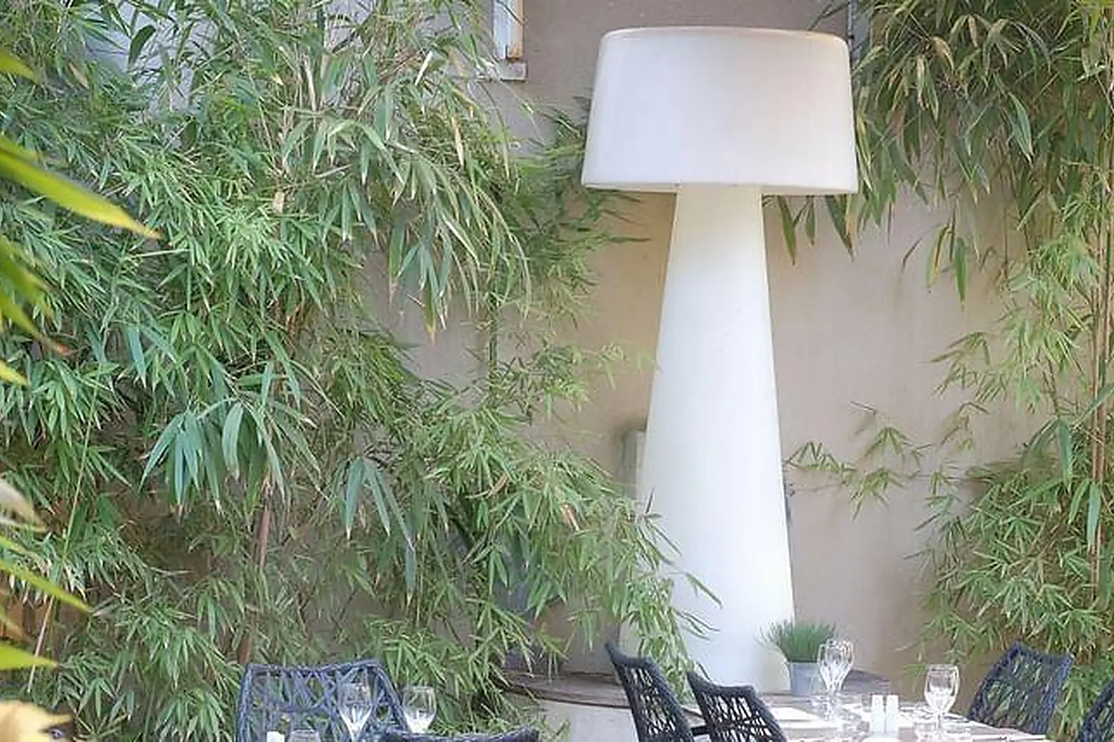 Lieux événementiels, L'AVENUE CARNOT