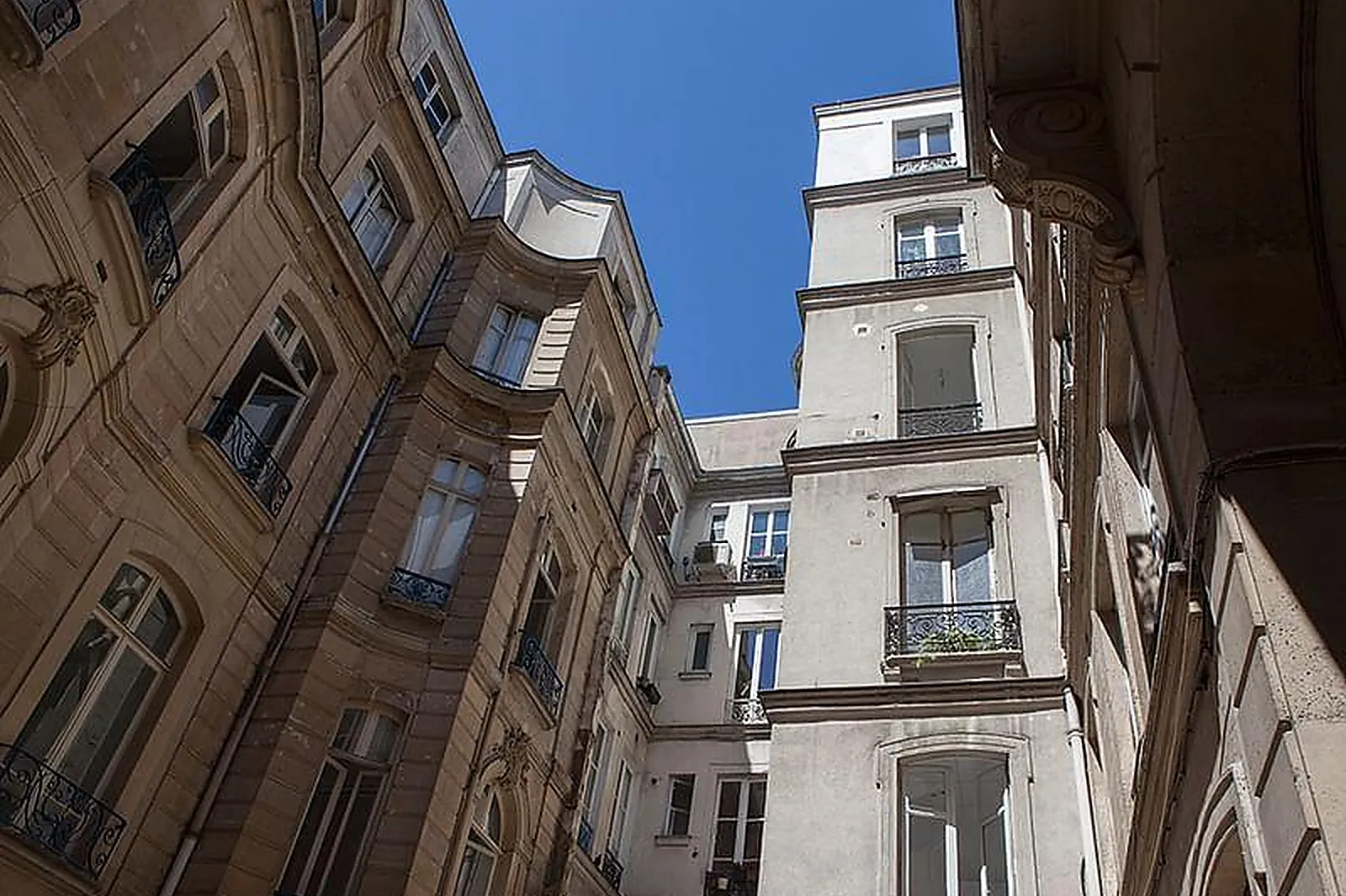 Lieux événementiels, LB DEVELOPPEMENT