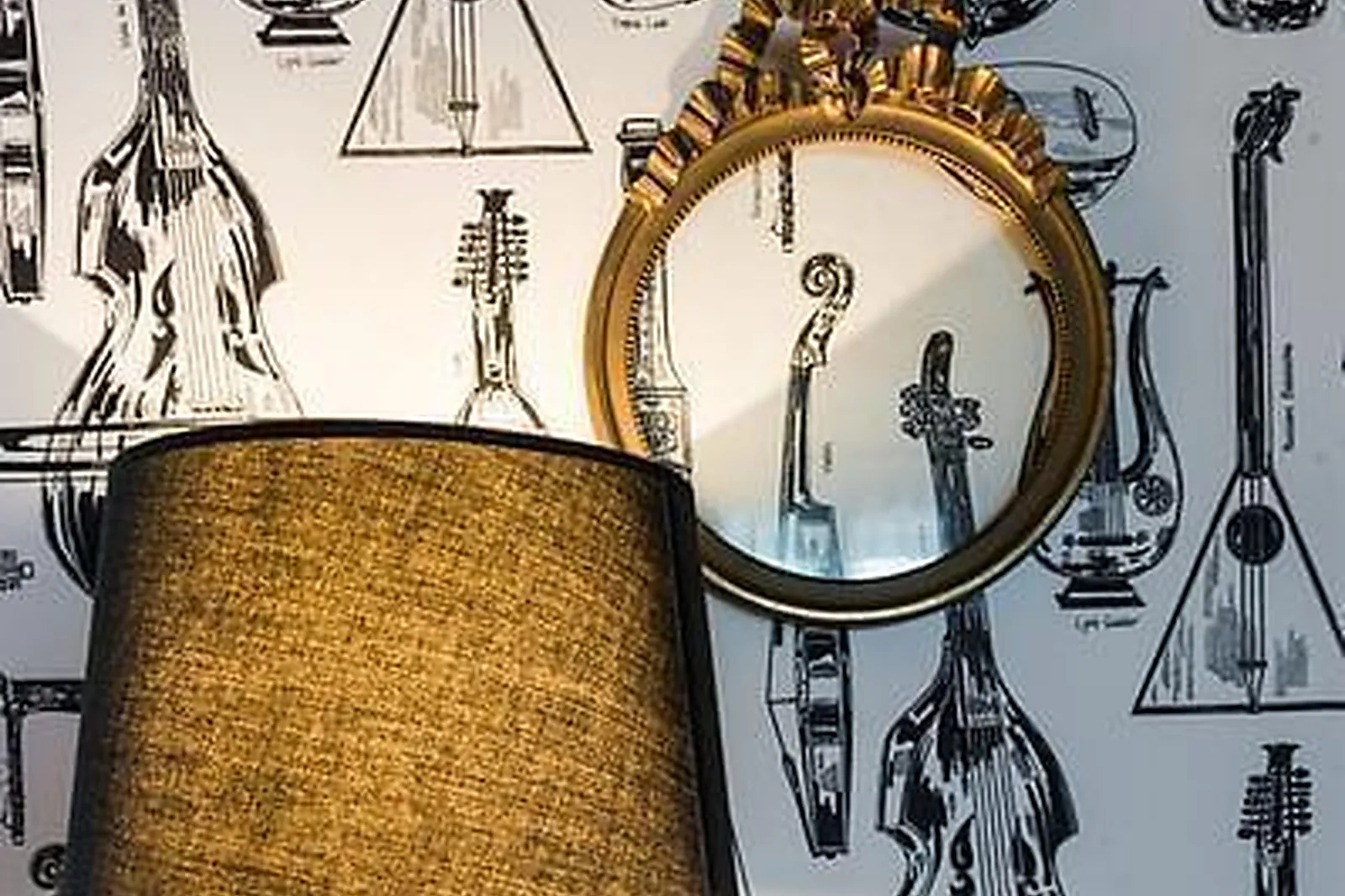 Lieux événementiels, SALLE DE CONFÉRENCE AVEC ÉCRAN