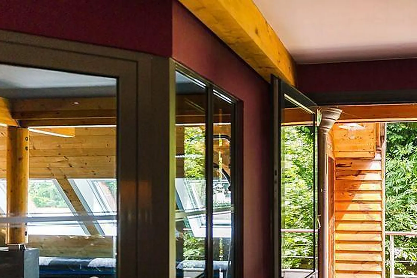 Lieux événementiels, SALLE DE CONFÉRENCE AVEC ÉCRAN