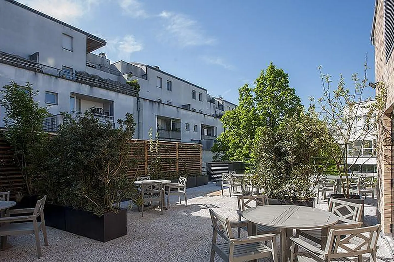 Lieux événementiels, LE 103