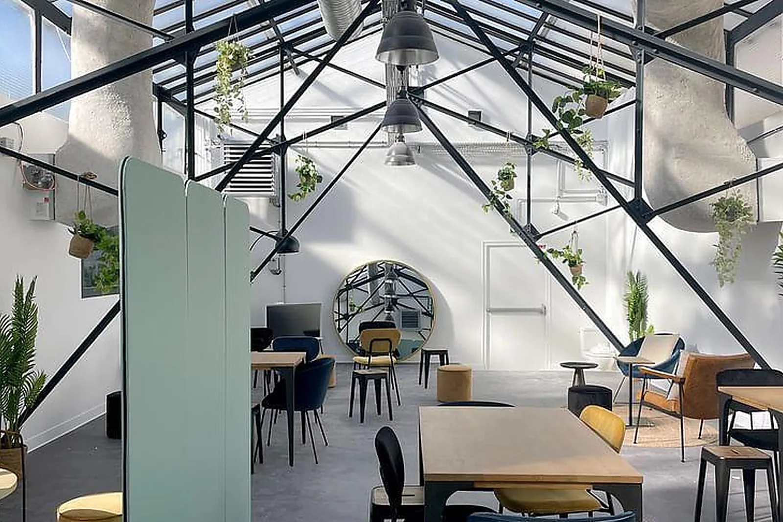 Lieux événementiels, LE 103