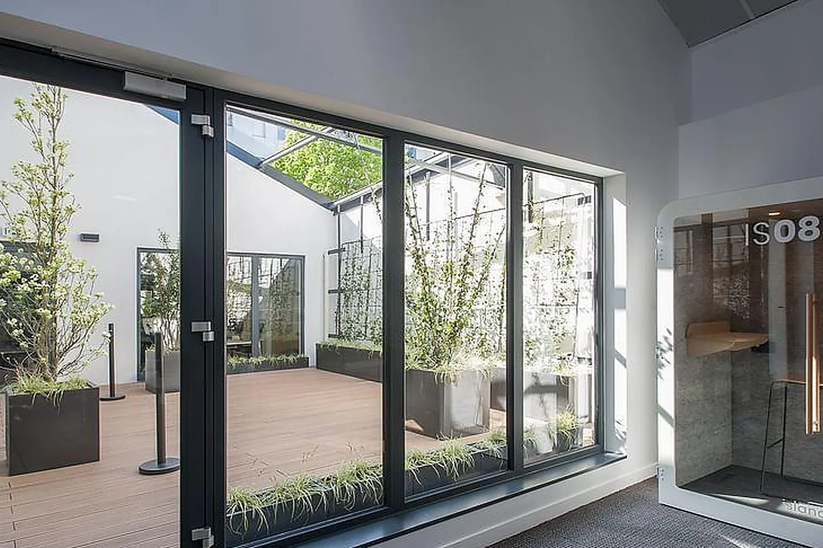 Lieux événementiels, LE 103