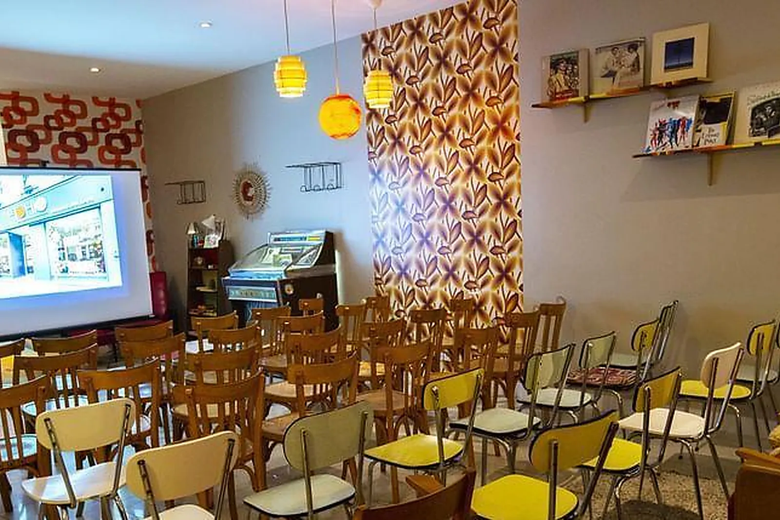 Lieux événementiels, DESKOPOLITAN VOLTAIRE