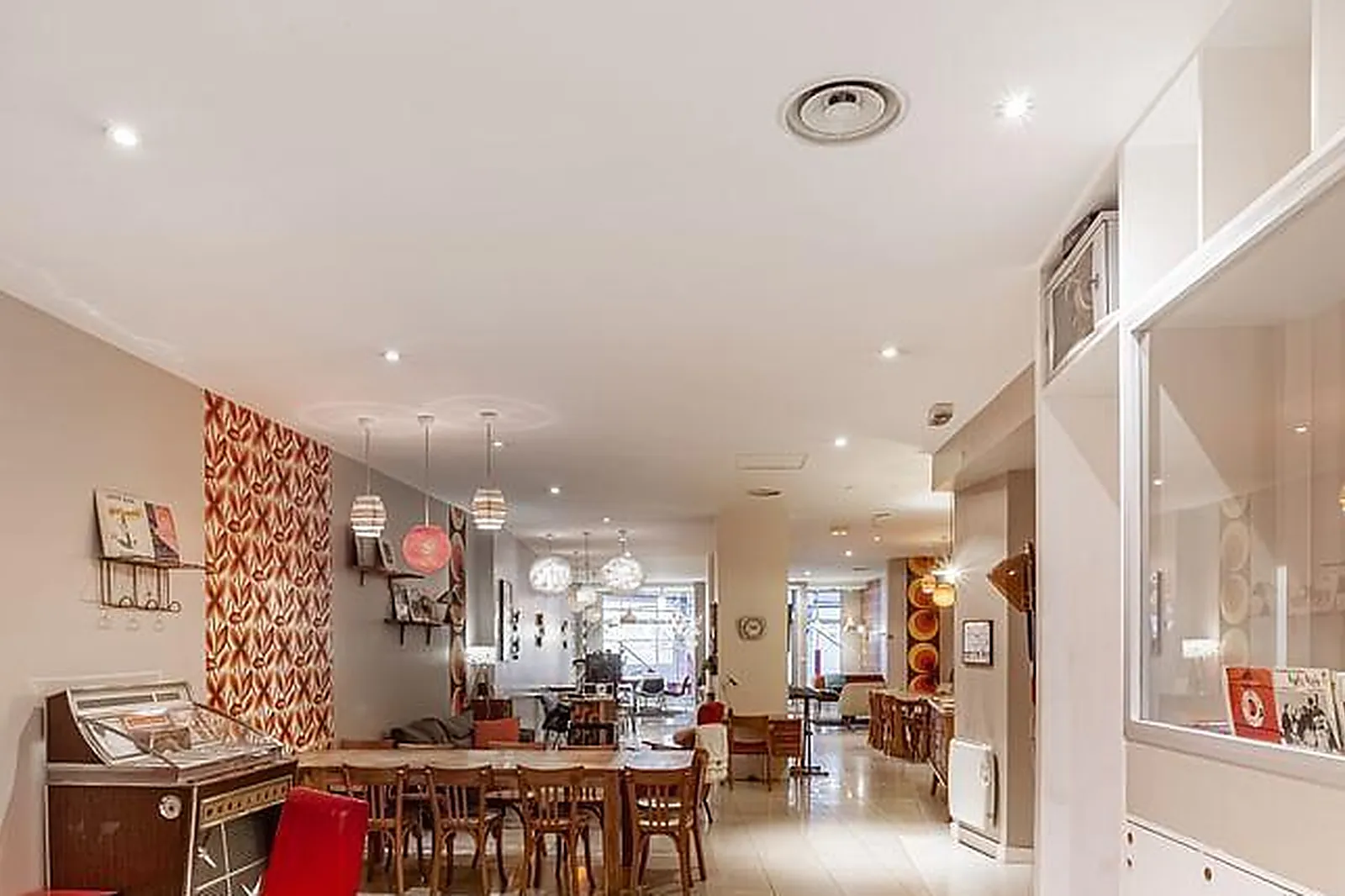 Lieux événementiels, DESKOPOLITAN VOLTAIRE