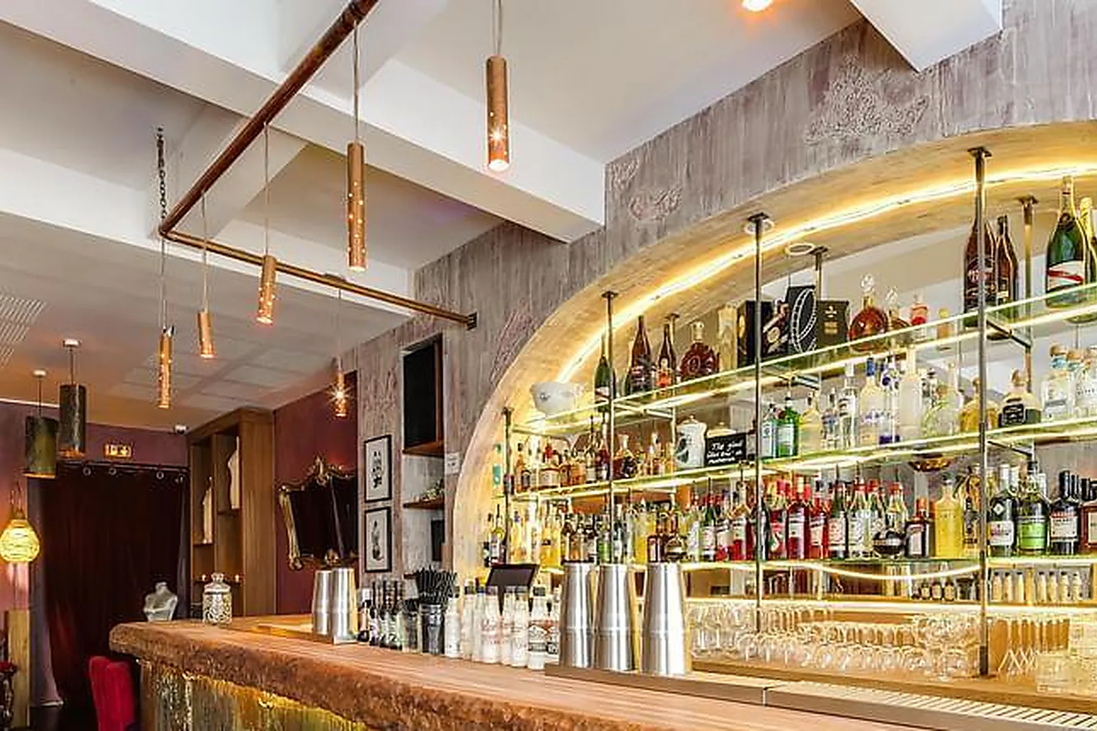 Lieux événementiels, LE 153