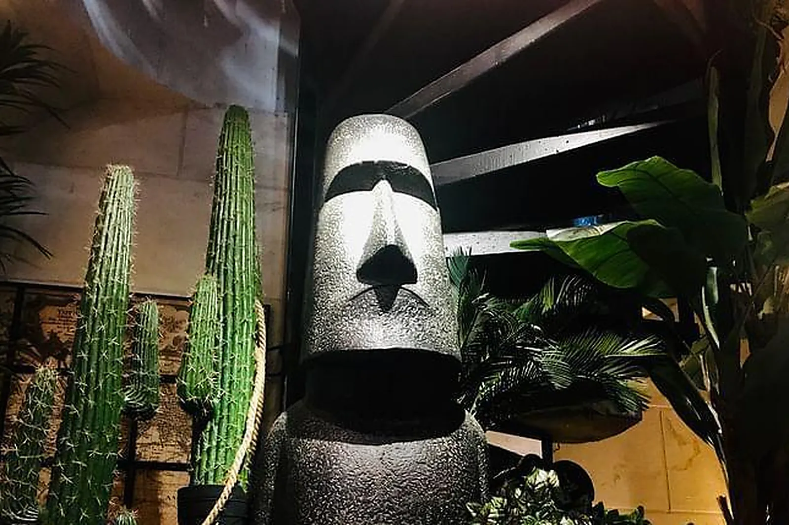 Lieux événementiels, LE 153