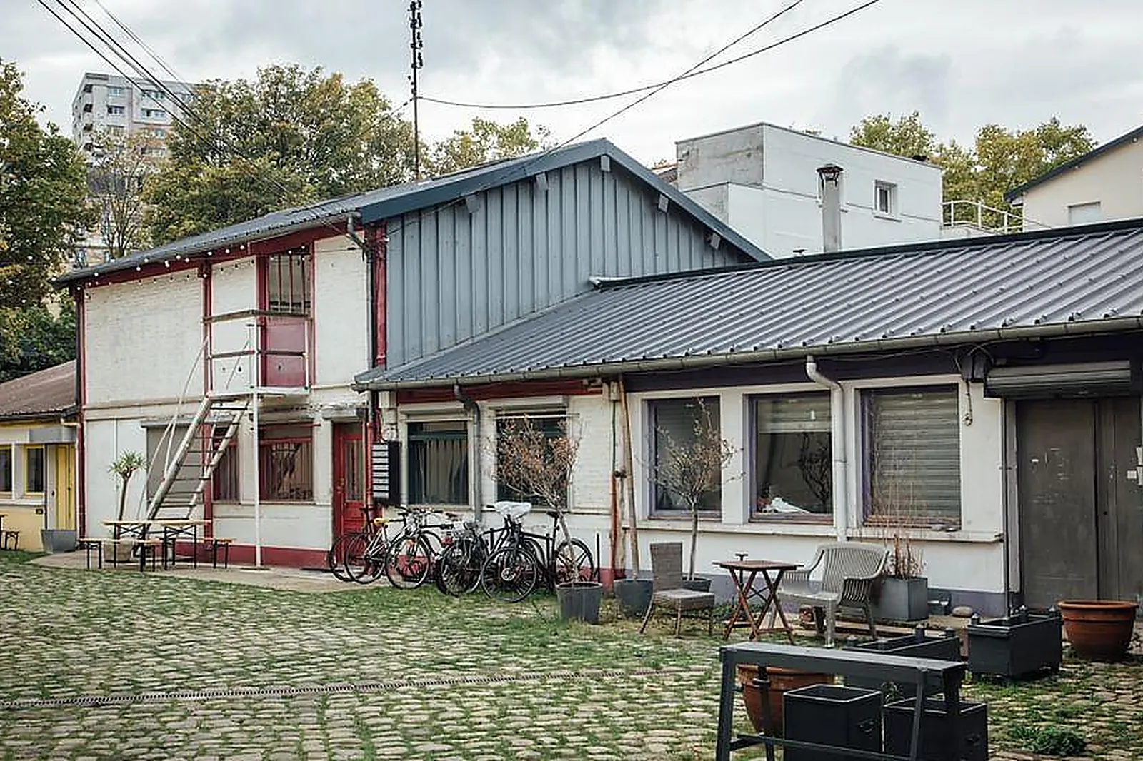 Lieux événementiels, LE 193