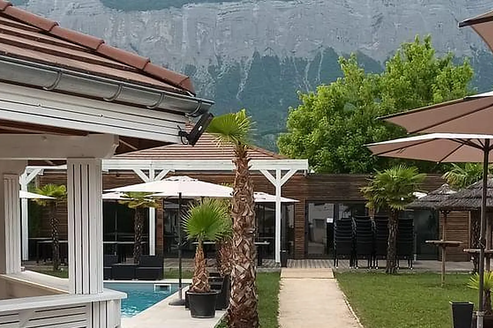 Lieux événementiels, LE 197